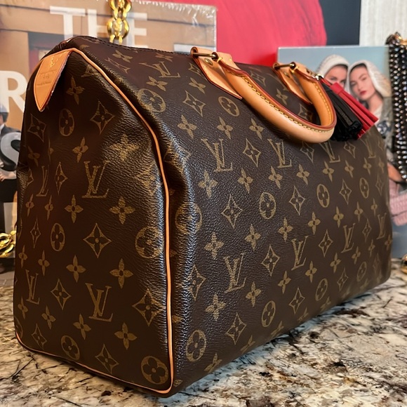 ❌SOLD❌Gorgeous Speedy 35 Handbag! - Picture 6 of 17